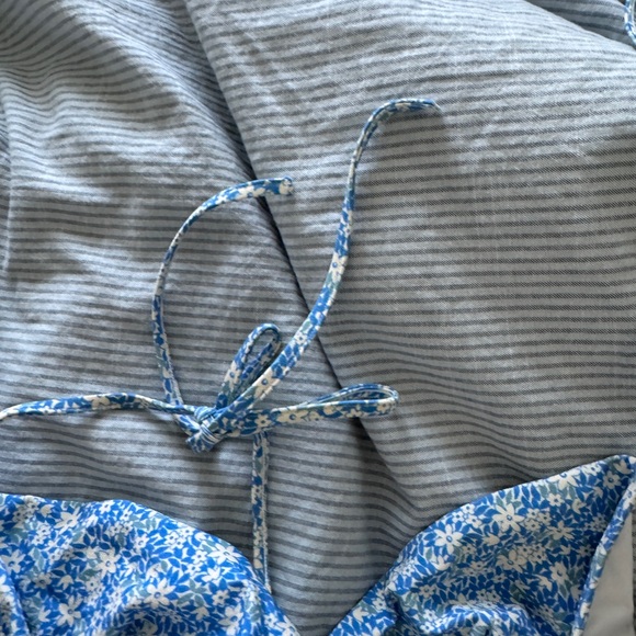 & Other Stories Blue Floral Bikini - Picture 6 of 7